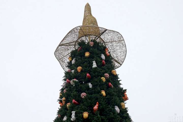 В ПЦУ высказали недовольство «ведьминским» украшением главной елки Украины