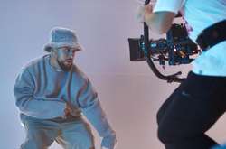 Монатик в обледенелом Киеве исполнил шаффл (видео)