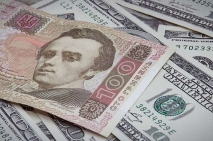 Нацбанк посилив гривню: долар впав нижче 28 гривень вперше за три місяці