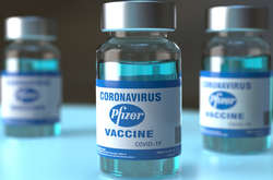 Офіційно: США схвалили застосування вакцини від коронавірусу BioNTech і Pfizer