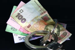 Очень деньги нужны: в Харькове экспедитор прикинулся жертвой ограбления