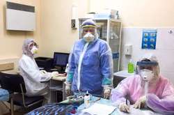 Українські медики легко влаштовуються на роботу закордоном, де їм платять значно більше 