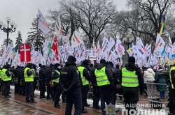 Под Верховной Радой снова протестуют предприниматели