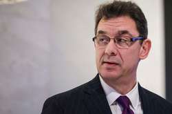   Альберт Бурла: Не бачу потреби вакцинуватися першим, адже є люди, які потребують вакцини більше  