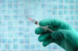 За словами регулювальних органів, вакцина Moderna безпечна і ефективна на 94%