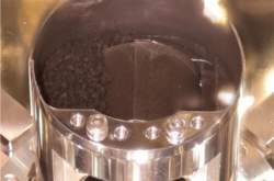  Зразки ґрунту з поверхні астероїда Рюгу 