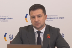 Володимир Зеленський: Питання забезпечення України ліцензованої вакциною є вкрай важливим