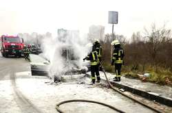 Рятувальники ліквідували загорання автомобіля