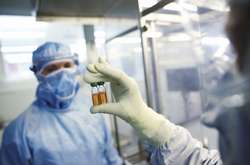 Усі держави-члени Євросоюзу планують почати вакцинацію від коронавірусу з 27 грудня (ілюстративне фото)