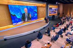 Володимир Путін через кононавірус вперше провів велику пресконференцію онлайн