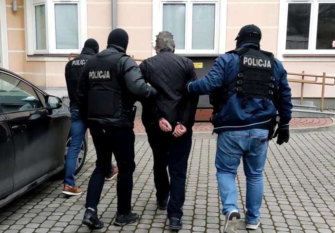 В Польше полиция арестовала украинца за двойное убийство 26-летней давности