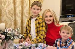 Ирина Федишин призналась, что ее дети не просят дорогих подарков. Они учат молитвы и стихи