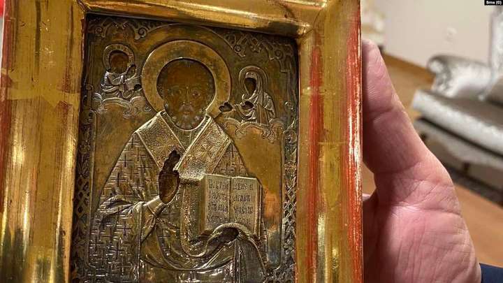 Назревает скандал: Лавров привез из Боснии древнюю луганскую икону