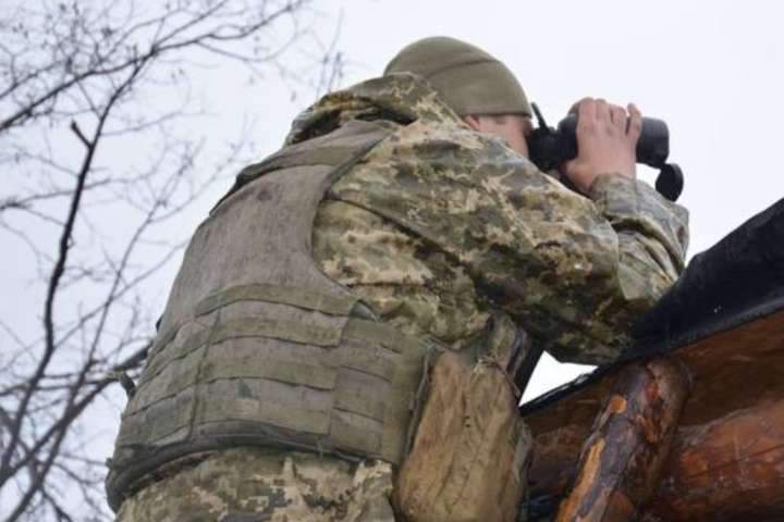 Доба на Донбасі: внаслідок обстрілів один військовий поранений