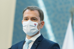 Прем'єр не розповів деталі про своє самопочуття 