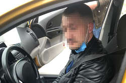 Посадовця затримали «на гарячому» під час одержання хабара