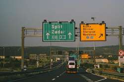 Хорватія вводить заборону на виїзд за межі округів з 23 грудня по 8 січня