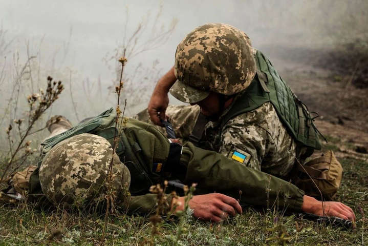Под Горловкой боевики обстреляли позиции ВСУ: есть раненые 