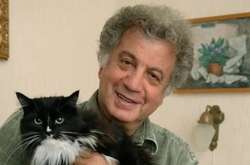 Причина смерті драматурга не уточнюється