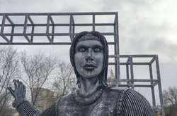 Власти уже пообещали скульптуру демонтировать