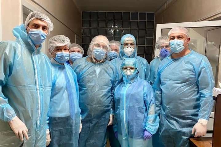 Дослідження: українські лікарі почали активно шукати роботу за кордоном