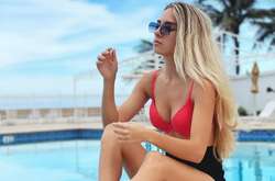 Гаряча блондинка з України, яка своєю вродою підкорює США. Відверті фото тенісистки Ангеліни Димової 