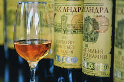 «Масандра» нараховує близько 10 тис. пляшок етелонного вина