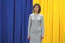 Інавгурація Санду: вона обрала скромну сукню й говорила українською (відео)