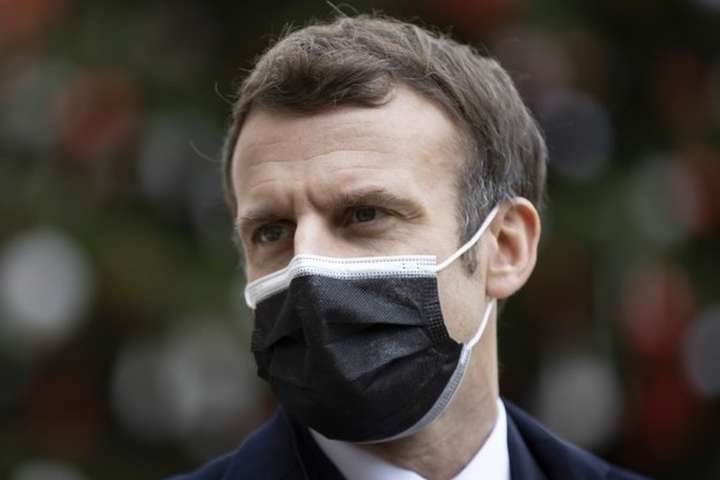 Президент Франції одужав від коронавірусу