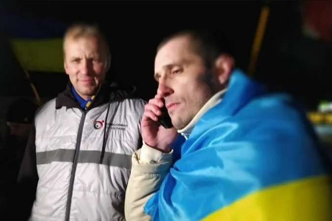 Політв'язень Шумков повернувся до України