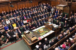  Депутати Палати громад і Палати лордів зберуться на позачергове засідання для ратифікації торгової угоди між ЄС і Британією   