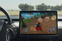 Програмне забезпечення&nbsp;Tesla отримає&nbsp;три додаткові комп'ютерні гри