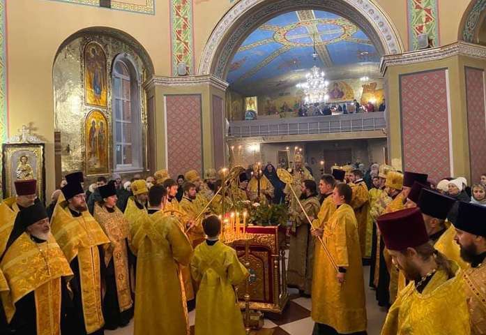 Один з керівників Московської церкви в Україні «очолив свято» біля лінії фронту (фото) 