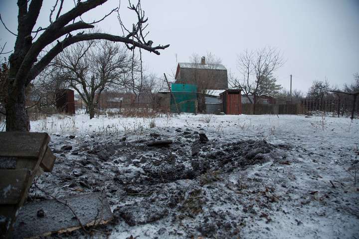 Бойовики з міномету обстріляли село на Донеччині