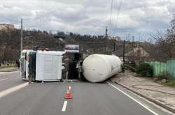  З місця пригоди евакуйовано 12 осіб 