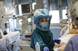 Новый штамм коронавируса передается на 70% быстрее