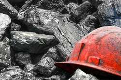 Авария на шахте «Золотое»: под завалами ищут шахтера