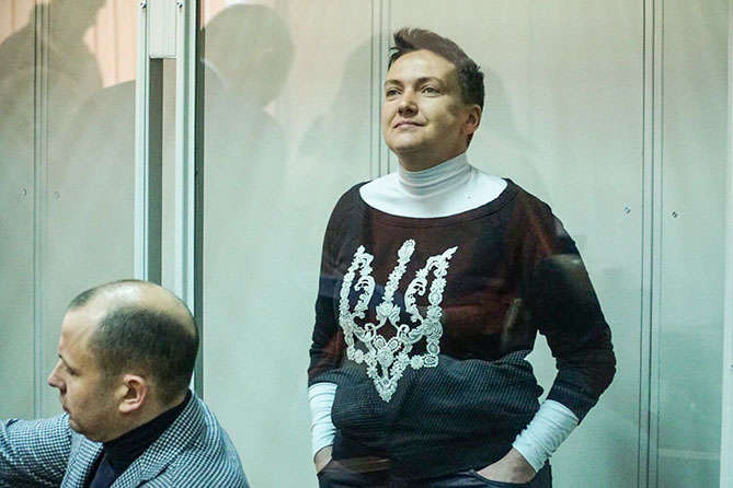 Надежда Савченко взимает с государства 600 тыс. грн морального ущерба