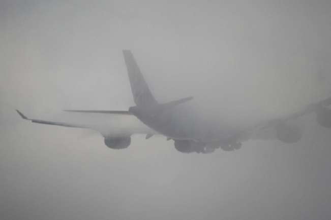 Густий туман в Одесі завадив сісти п'яти літакам