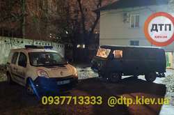 У Києві двоє чоловіків місяць жили з трупом друга