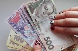 Українці за листопад занесли до банків більше 7 млрд грн