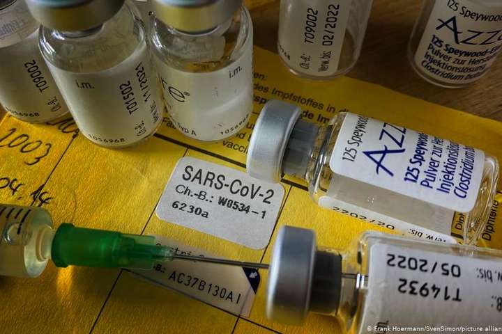 Коронавірус: чи дозволять вакцинованим те, чого не можна іншим