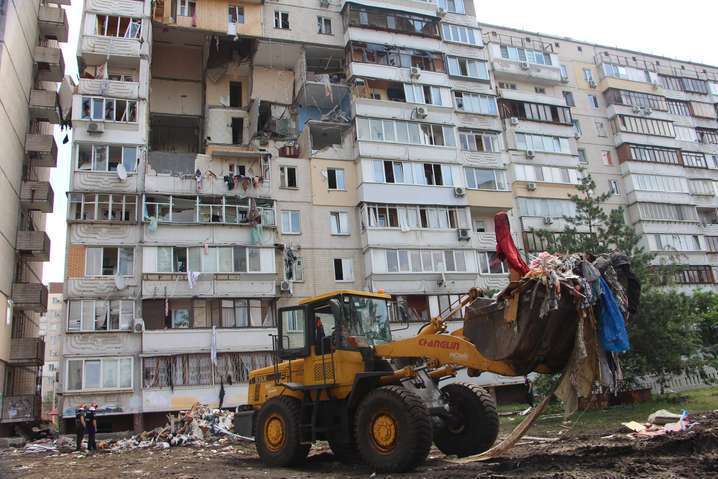 Вибух в будинку на Позняках: 24 постраждалі сім'ї стали власниками нових квартир