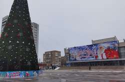 Сумний Новий рік. Який вигляд має центральна площа окупованого Луганська
