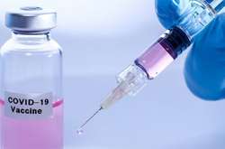 Угорщина відмовилася купувати російську вакцину проти коронавірусу