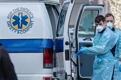 Майже чверть усіх випадків захворювання на коронавірус приходиться на Сполучені Штати