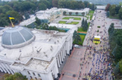 Жодних обіцяних якісних перетворень...