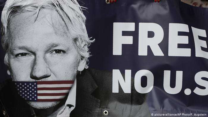 Засновник WikiLeaks Джуліан Ассанж: герой чи злочинець?
