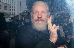 Президент Мексики хоче надати притулок засновнику Wikileaks Ассанжу