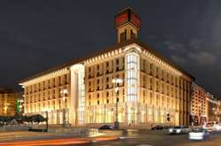 Суд зняв арешт з Будинку профспілок, Жовтневого палацу та ще кількох об'єктів